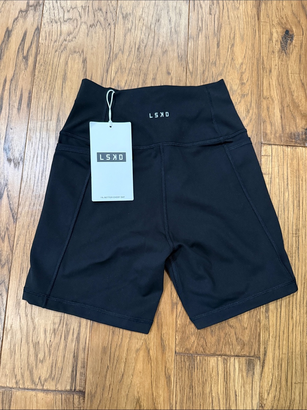 LSKD NWT Fusion Mid Short Tight with Pockets black size S